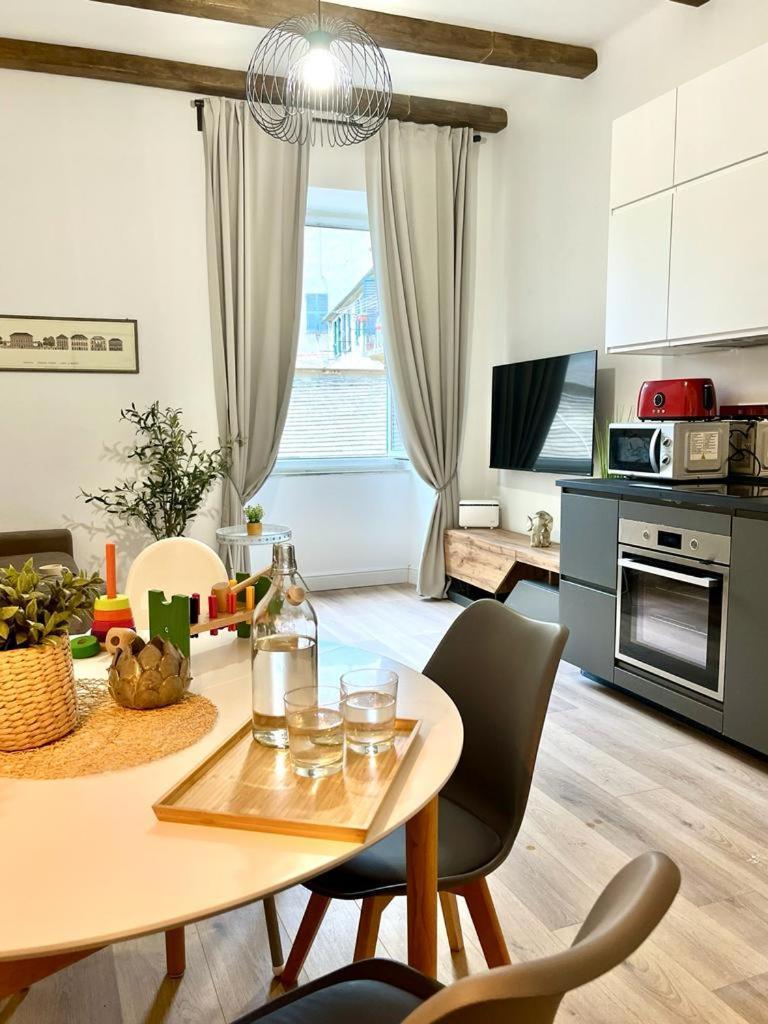 Happy Family Apartments Vigne Genova Esterno foto